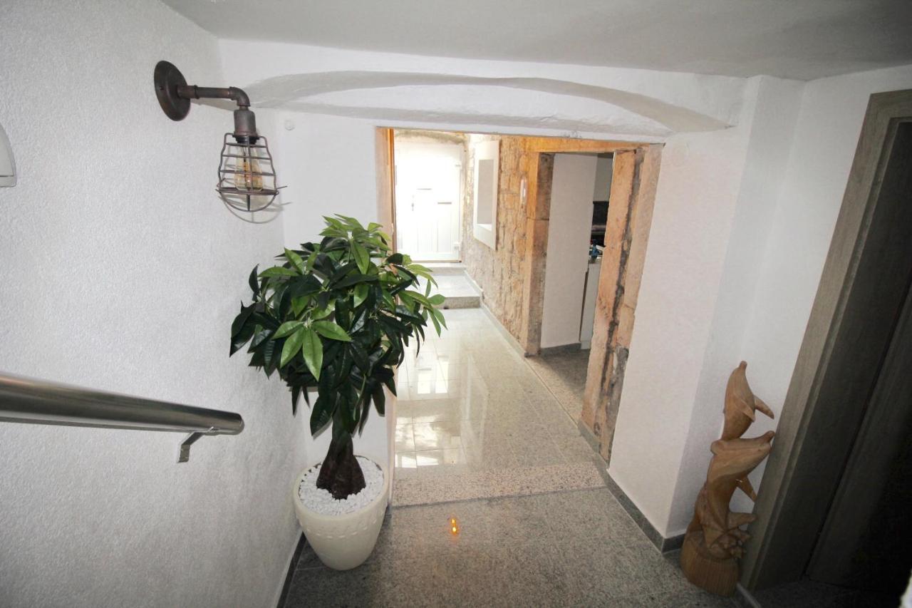 Town House In The Centre Of Historic Trogir Villa Exterior photo